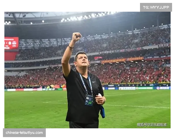 里斯蒂奇海牛防线调整 宋龙赛季首次首发构筑三中卫